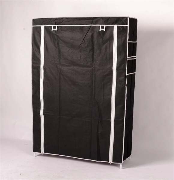 Shoe rack with cover